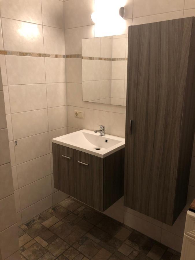 B&B Typisch Lelies Liessel Esterno foto